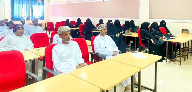 تعليمية ظفار تنفذ لقاء تربويا لإخصائيين وإخصائيات الأنظمة المدرسية
