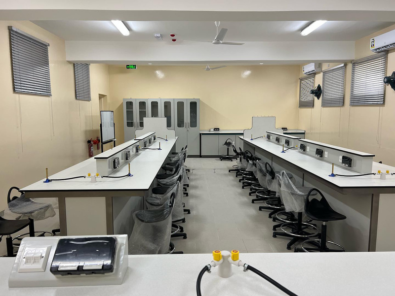 الوقوف على جاهزية  المبنى الجديد لمدرسة درة ظفار (5-11) بنات