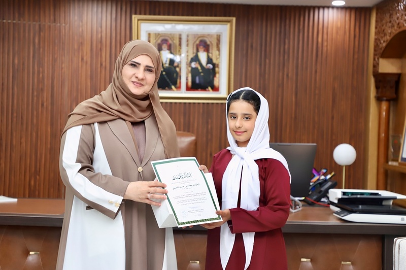 تكريم الإبداعات العُمانية بمدارس تعليمية ظفار تقديرًا لإنجازات محلية ودولية