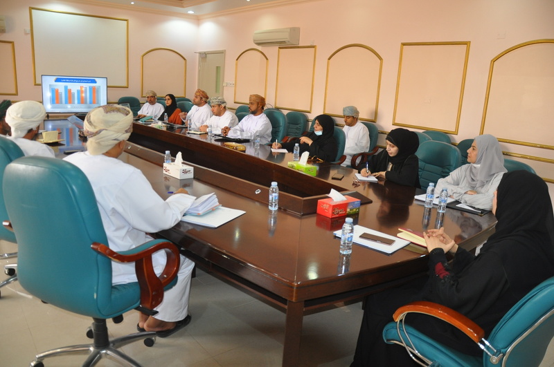 وفد من المعهد التخصصي للتدريب المهني للمعلمين يزور تعليمية محافظة الظاهرة