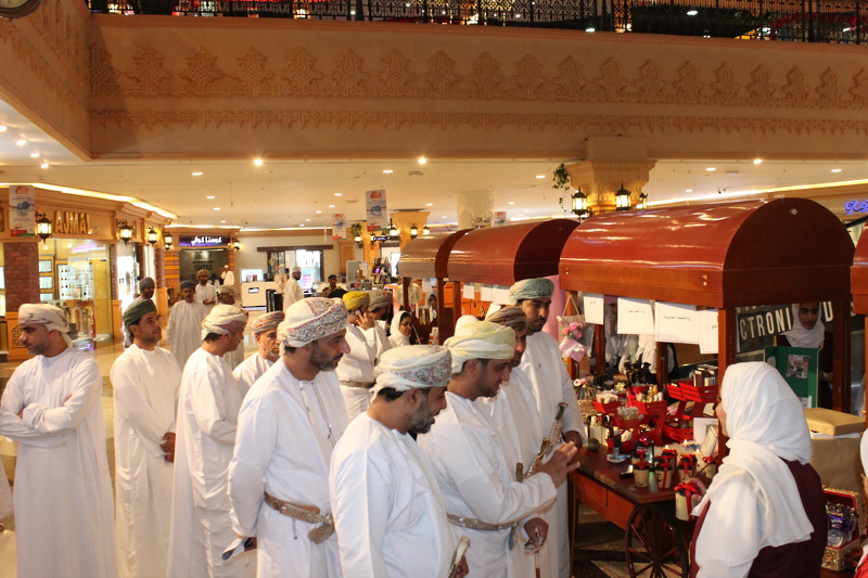 54شركة طلابية في معرض الشركات الطلابية 