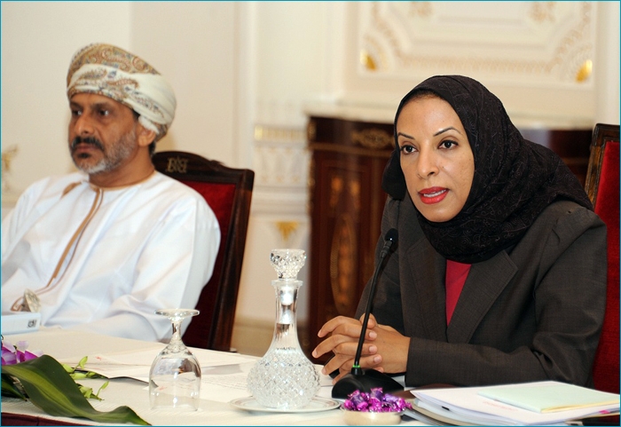 وزيرة التربية والتعليم ترعى اللقاء الدوري مع المستشارين ومديري العموم