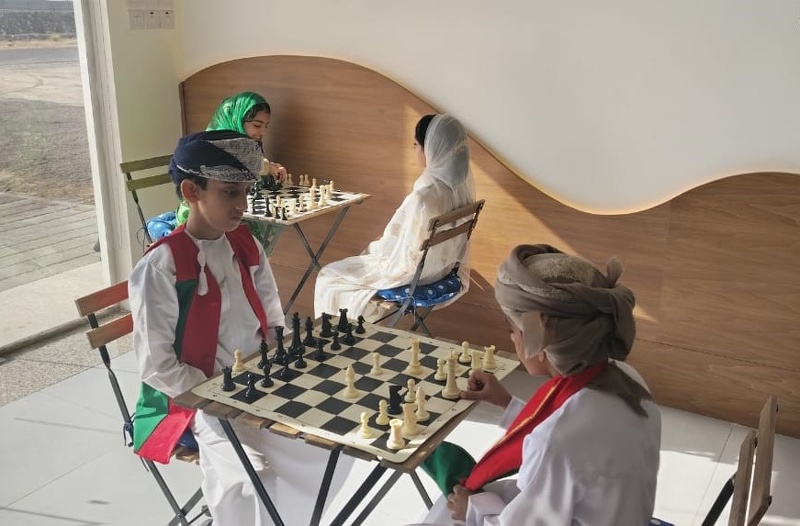 تنظيم المهرجان الرياضي للشطرنج لمدارس تعليمية محافظة الظاهرة