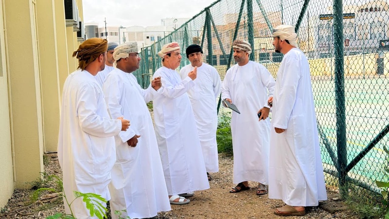 مستشار الوزيرة لشؤون الإدارة التربوية يتفقد مدارس محافظة جنوب الشرقية المتأثرة بمنخفض 