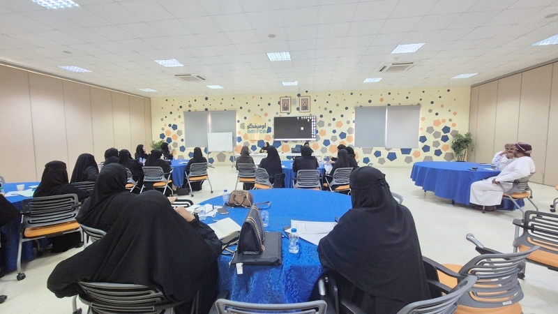 زيارة فريق من دائرة التعليم المبكر لتعليمية محافظة جنوب الشرقية