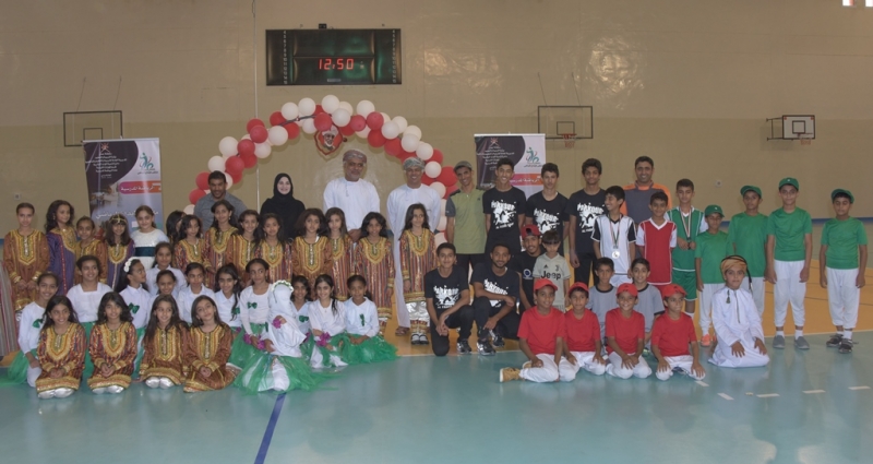  100 طالب وطالبة في ملتقى الإبداع الرياضي الطلابي بتعليمية الداخلية 
