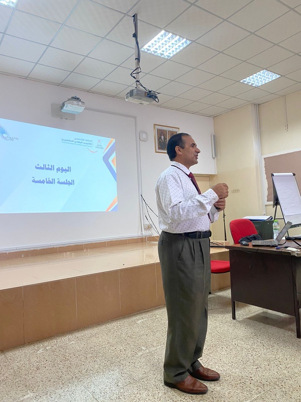 تنفيذ برنامج لشرح مستجدات كتاب لغتي الجميلة  للصف الأساسي 