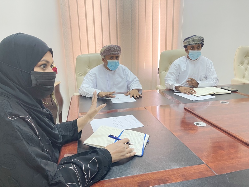 اجتماع حول متابعة مستجدات فيروس كورونا المستجد (كوفيد- 19) بمدارس المحافظة للعام الدراسي 2021/2022م