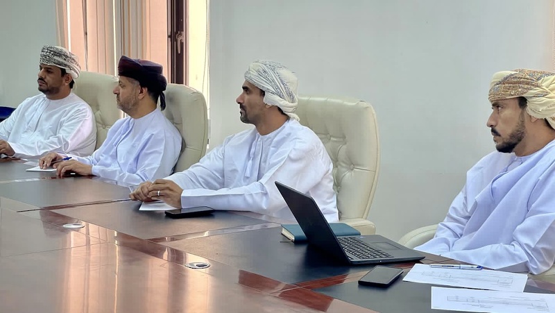 اجتماع فريق دعم المبادرات بتعليمية ظفار 