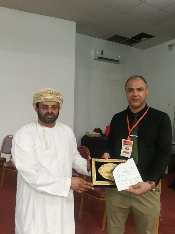 تكريم الطلبة الفائزين في مسابقة الإملاء باللغة الإنجليزية