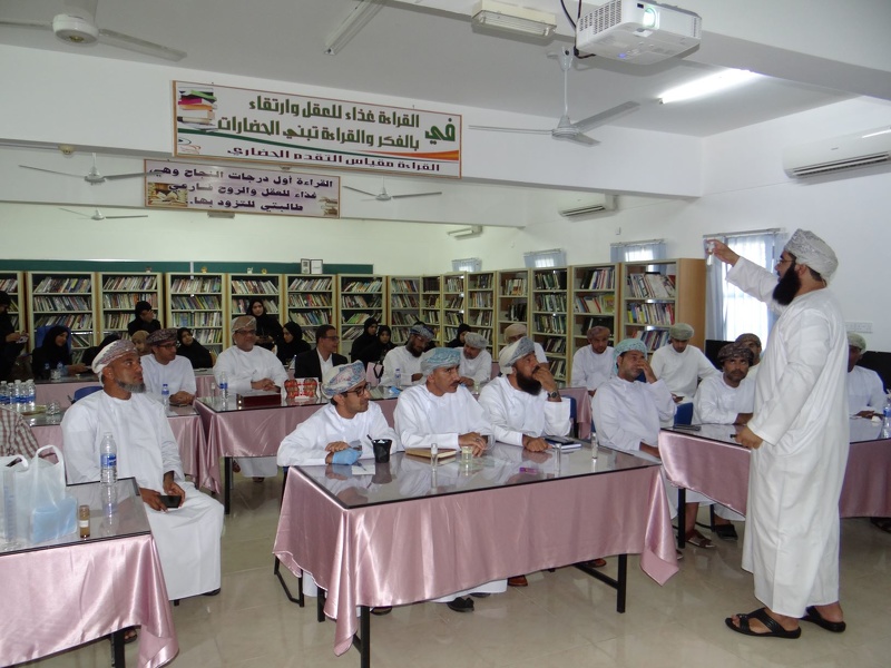 مدرسة حليمة السعدية تنظم يوم علمي للعلوم