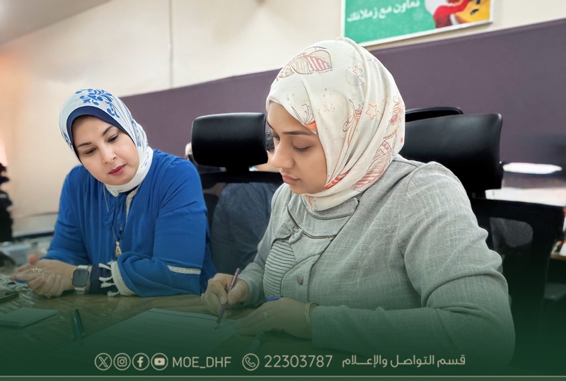 ورشة تدريبية حول مهارة التعبير الكتابي بتعليمية ظفار