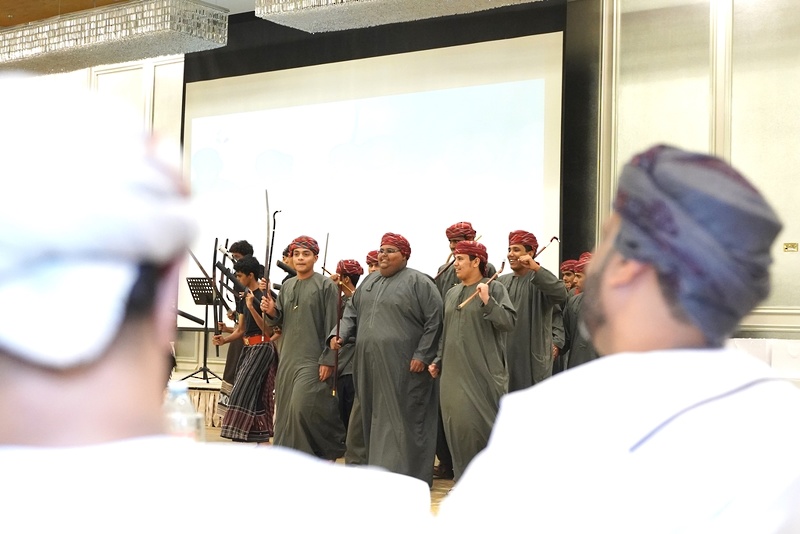 تعليمية ظفار تكرم أكثر من 300 مجيدٍ في الأنشطة التربوية