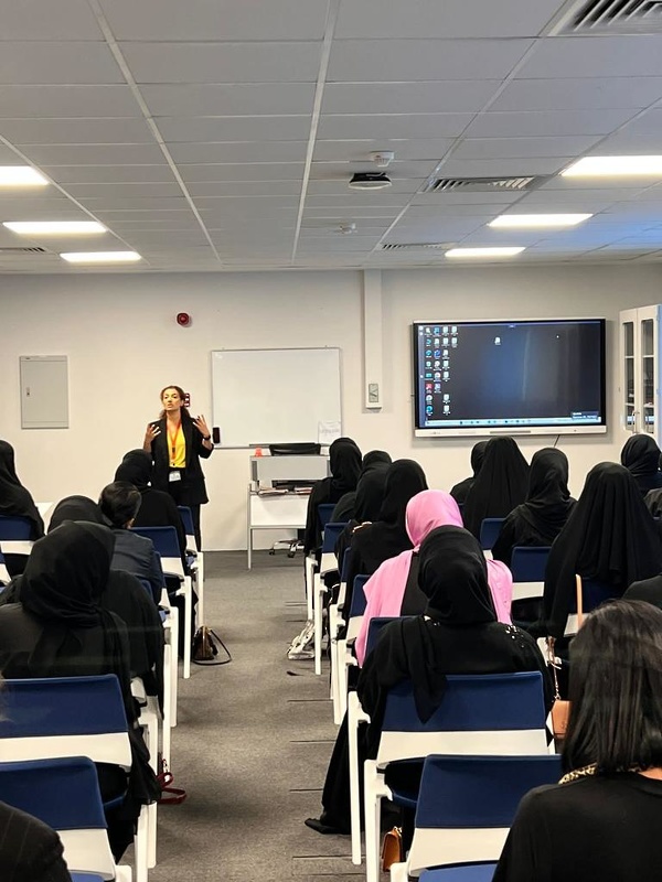 مدرسة السعد العالمية تنظم  الملتقى الاول لمعلمي ومشرفي اللغة الانجليزية