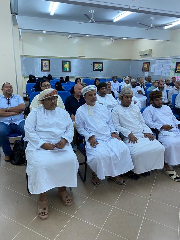 تواصل تطبيق  برنامج مورد بلس بادارة التربية والتعليم بثمريت