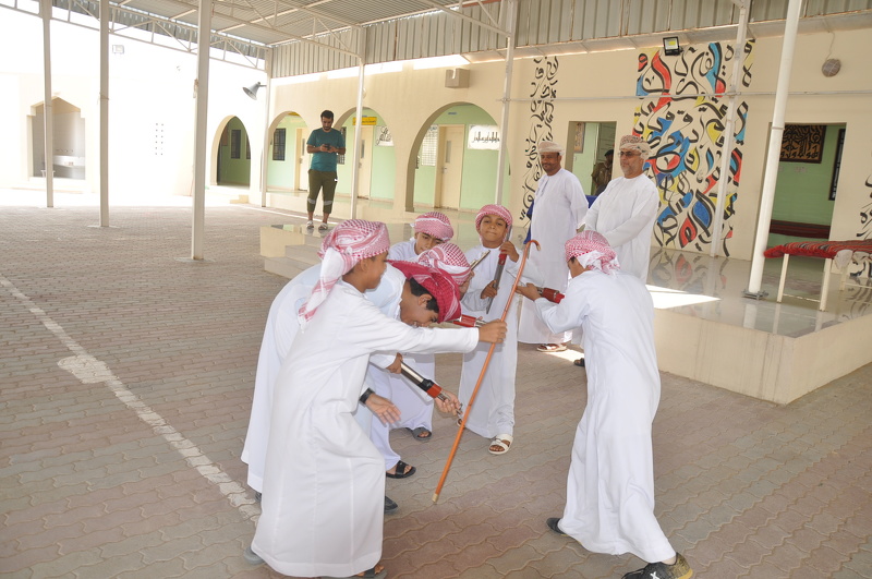 بمشاركة 250 طالباً وطالبة تواصل مناشط المراكز الصيفية بتعليمية محافظة الظاهرة