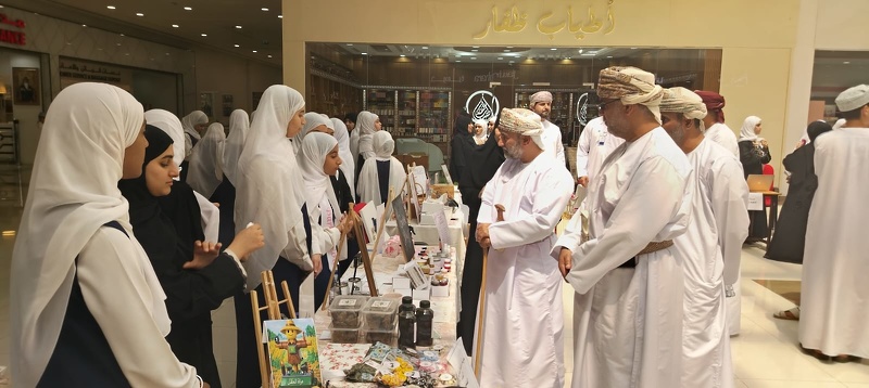 إقامة معرض الشركات الطلابية السنوي بمدارس تعليمية محافظة الظاهرة