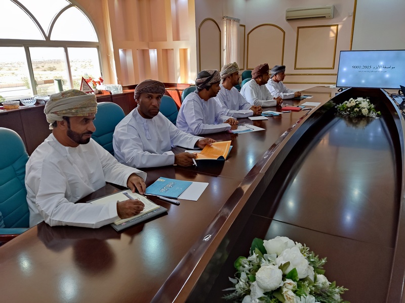 استعراض آلية عمل نظام إدارة الجودة بتعليمية محافظة الظاهرة