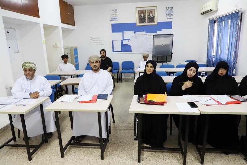  التقييم اللامركزي لكتاب من أجل الوطن بتعليمية ظفار.