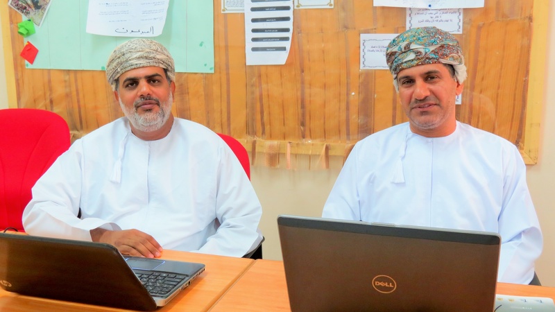 حلقة نقاشية بتعليمية الظاهرة حول مناهج كامبردج في مادة الرياضيات للصفين (7-8)