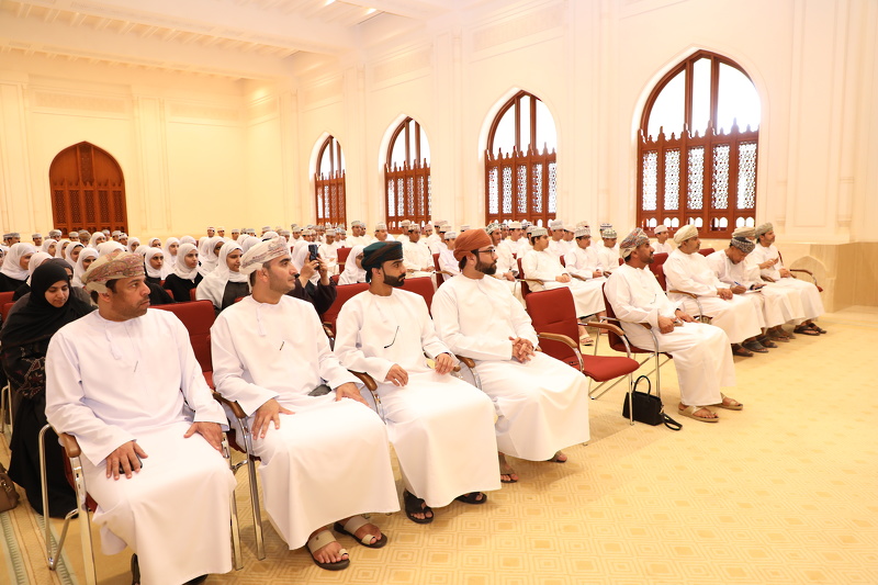 تعليمية الداخلية تنفذ المرحلة الثانية من حملة أخضر لتعزيز الوعي بالاقتصاد الأخضر وتوجهاته المستقبلية