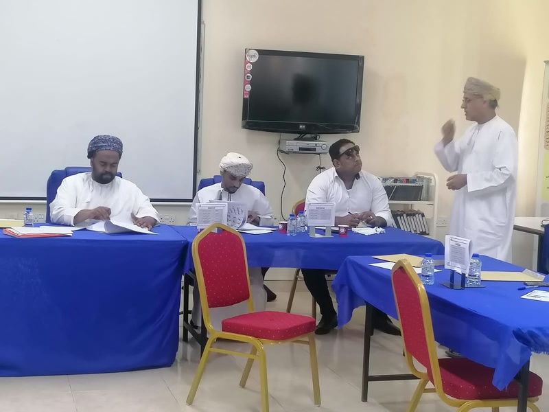 لجان الفحص والتدقيق النهائي بتعليمية ظفار  تباشر أعمالها للفصل الدراسي الأول من العام الدراسي ٢٠٢٣ /٢٠٢٤ م