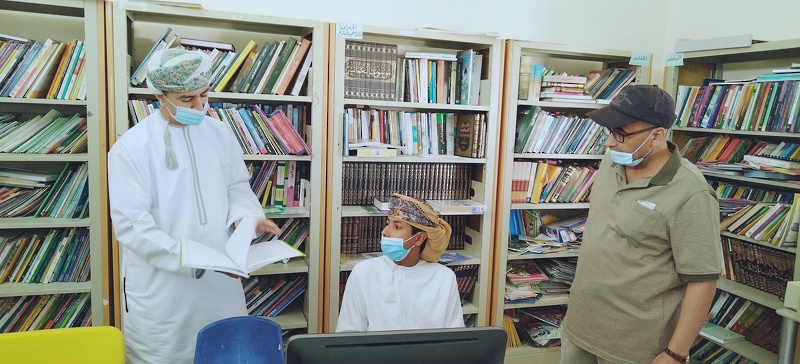 مدير عام تعليمية ظفار يزور مدارس ولاية مقشن