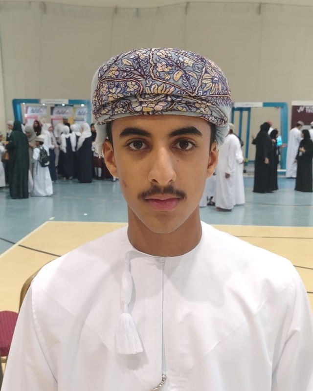 تواصل فعاليات الأسبوع الوطني للعلوم والتكنولوجيا والهندسة والرياضيات بتعليمية محافظة الظاهرة