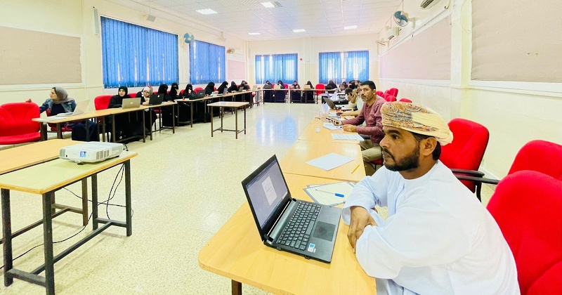 البرنامج التدريبي لإدارة الاستبانات المرافقة للاختبارات الوطنية.