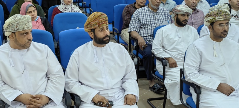 مكتب أمن الوزارة يختتم البرنامج التدريبي ( الأمن والسلامة المدرسية) بتعليمية ظفار 