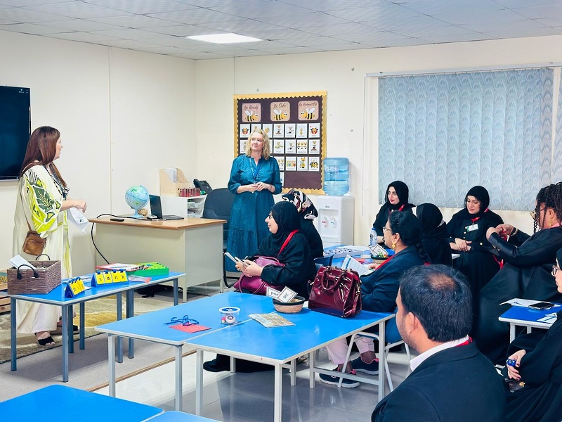 تبادل الزيارات الإشرافية بين معلمين اللغة الانجليزية في المدرسة البريطانية