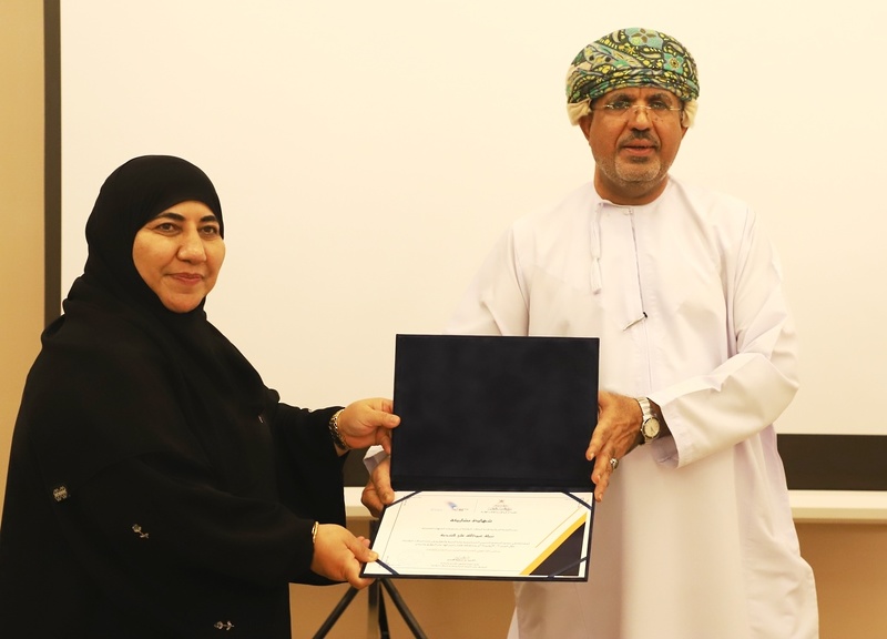 ختام برنامج التعامل مع الأزمات الطارئة بحافظة ظفار