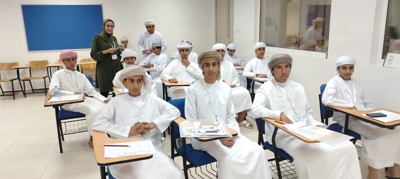 تنظيم مخيم أوكسيدنتال الصيفي لطلبة مدارس تعليمية محافظة الظاهرة