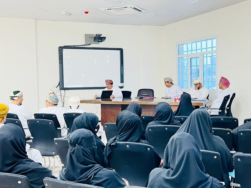 ورشة تدريبية حول النشرة التوجيهية لمنهجية فرق الإشراف التربوي للعام الدراسي ٢٠٢٢/٢٠٢٣م،