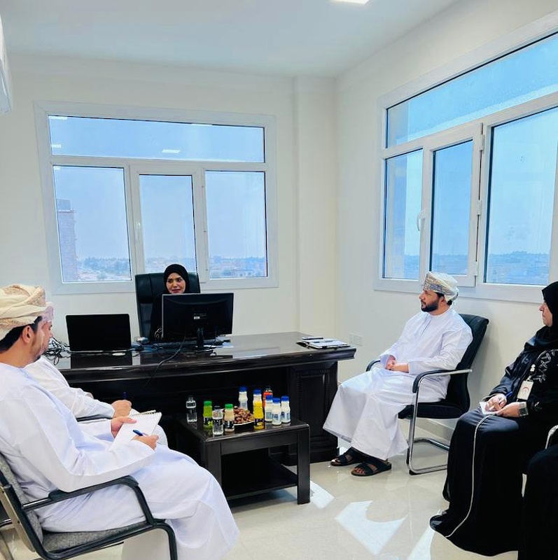 دائرة التوجيه والارشاد الطلابي تعقد اجتماعها  المتعلق بالجانب الصحي لمدارس محافظة ظفار