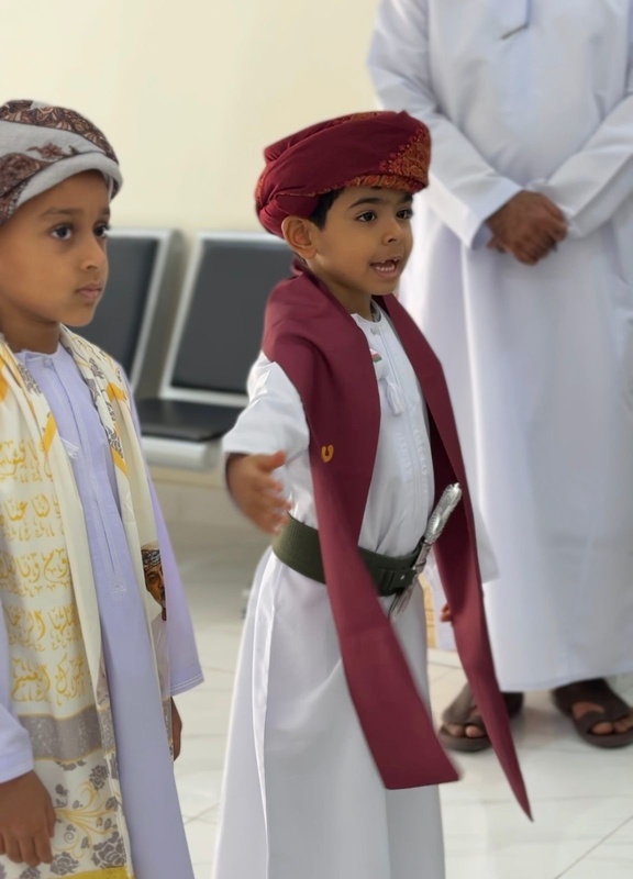 لجنة من المديرية العامة للمدارس الخاصة تزور مدارس تعليمية محافظة الظاهرة