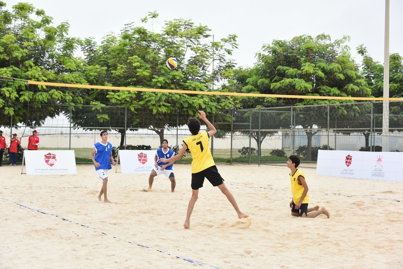 انطلاقة مثالية للبطولة المدرسية للألعاب الشاطئية 