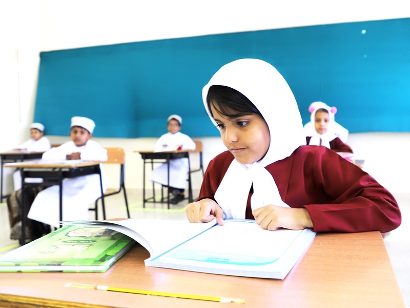 وفق اجراءات وقائية وصحية،، بدء العام الدراسي بمدار س تعليمية ظفار