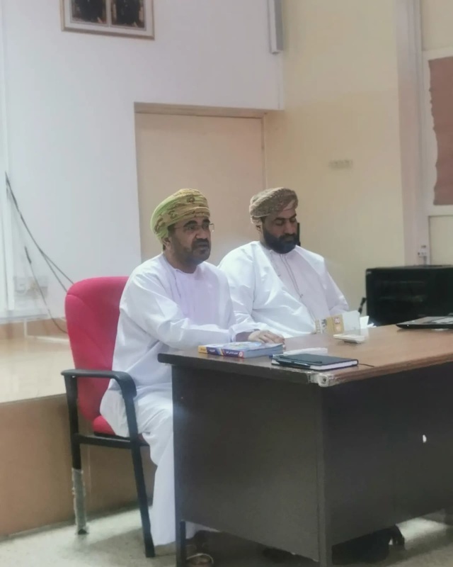 اللقاء الأول لأعضاء الفريق المدرسي لتطبيق برنامج الكشف عن الطلبة الموهوبين في مدارس محافظة ظفار
