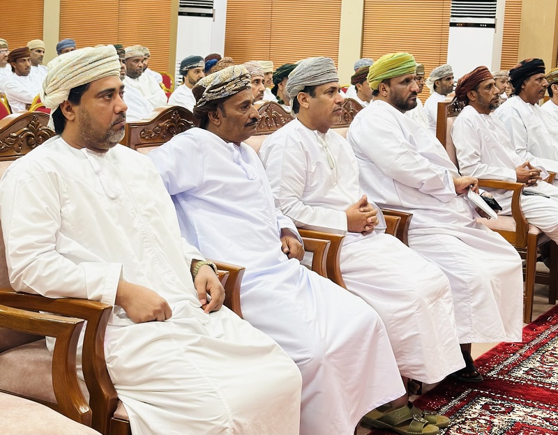 ورشة عمل حول الذكاء الاصطناعي والتقنيات المتقدمة بتعليمية ظفار