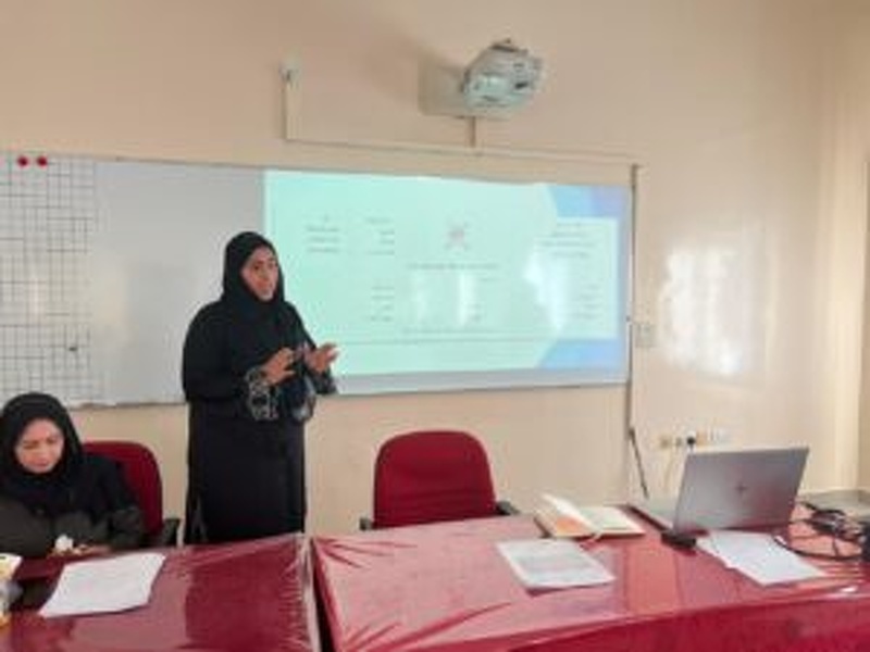 وحدة المجال الأول بتعليمية شمال الباطنة تنظم ملتقى يوم واحد من التعلم المقترن بالمتعة