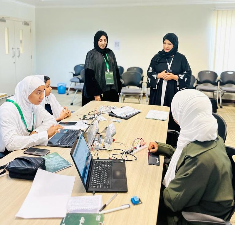 استمرار فعاليات معسكر إنترنت الأشياء -هاكاثون نماء لخدمات ظفار