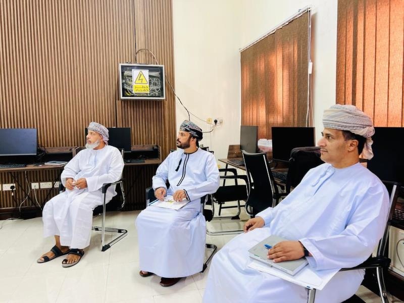 الزيارة التخصصية لفريق وحدة إشراف المجال الأول بدائرة إشراف العلوم الإنسانية بالمديرية العامة للإشراف التربوي، لمحافظة ظفار