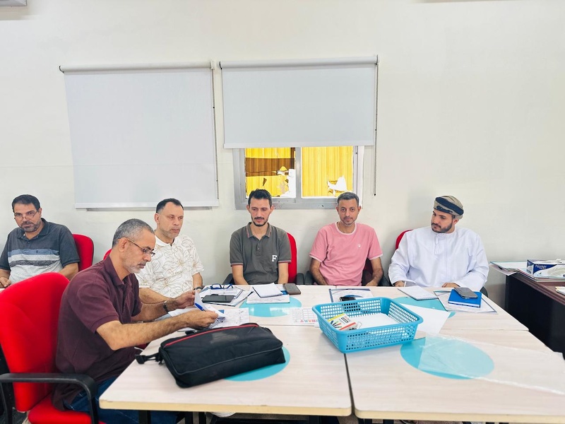 برنامج سلاسل اللغة الإنجليزية للصفين الخامس والسادس بتعليمية ظفار