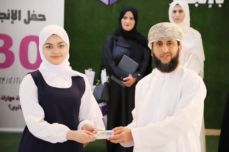 ختام التقييم المركزي لجائزة “أوميفكو” للإبداع المدرسي بتعليمية ظفار