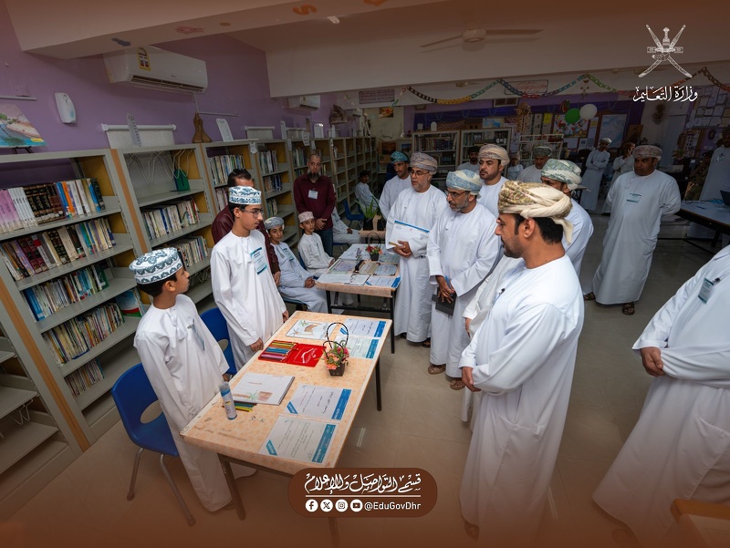 اللجنة الفنية لجائزة  أوميفكو للإبداع المدرسي تزور المدارس المتأهلة للتقييم المركزي بتعليمية الظاهرة