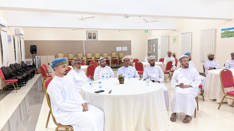 تعليمية جنوب الشرقية تبحث تعزيز التعاون مع مسقط في مسار التعليم المهني والتقني