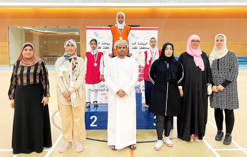 ختام مسابقة الريشة الطائرة على مستوى مدارس تعليمية ظفار