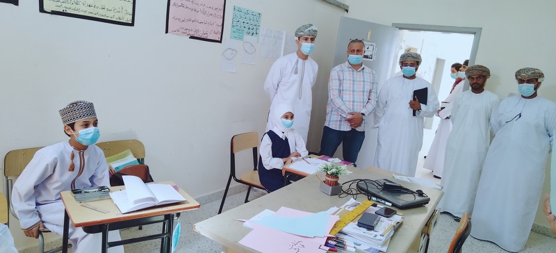 مدير عام تعليمية ظفار يزور مدارس ولاية مقشن