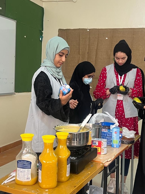 تواصل فعاليات البرنامج الصيفي لطلبة مدارس تعليمية ظفار لليوم الثاني